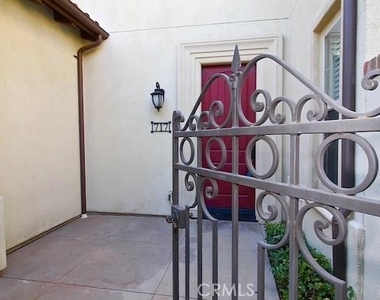 717 S Casita - Photo Thumbnail 2