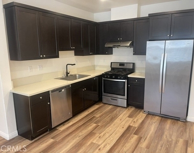 717 S Casita - Photo Thumbnail 3