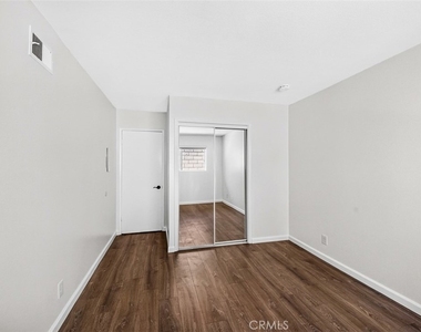 901 N Citrus Drive - Photo Thumbnail 13
