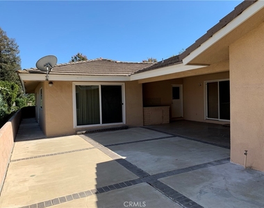 12945 Hillcrest - Photo Thumbnail 2
