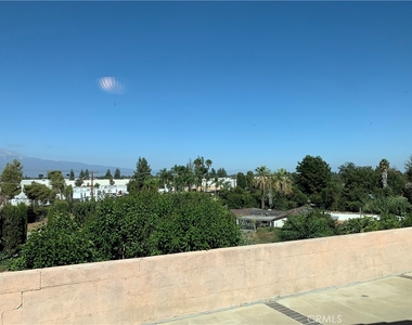 12945 Hillcrest - Photo Thumbnail 24