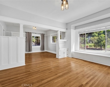 812 S Howard - Photo Thumbnail 5
