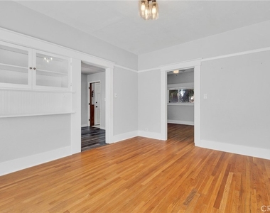 812 S Howard - Photo Thumbnail 7