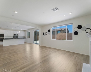 4952 S Anderson - Photo Thumbnail 12