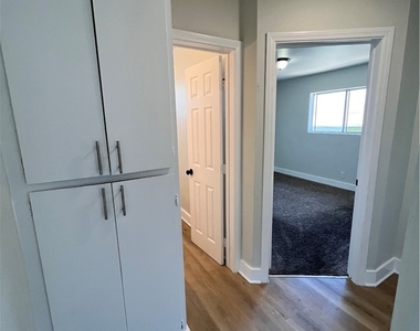 600 N Rose Avenue - Photo Thumbnail 5