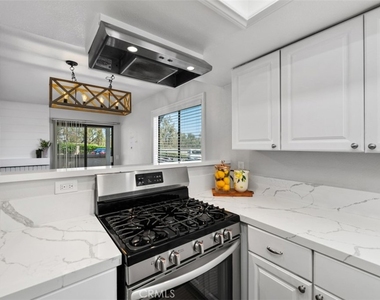 28081 Montecito - Photo Thumbnail 17