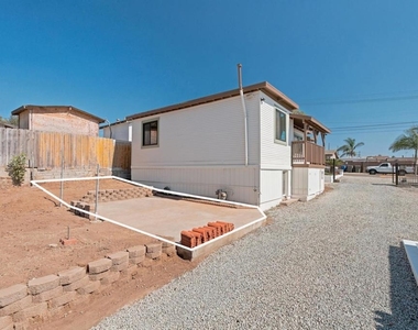 2645 E 18th Street - Photo Thumbnail 16