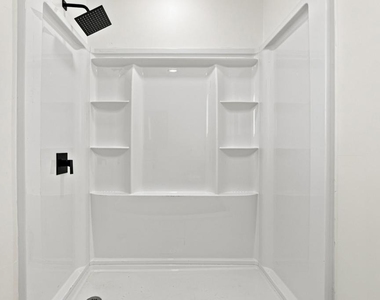 2645 E 18th Street - Photo Thumbnail 12
