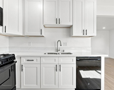 2645 E 18th Street - Photo Thumbnail 10