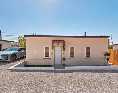2641 E 18th Street - Photo Thumbnail 1