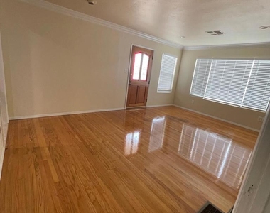 176 Millan Street - Photo Thumbnail 1