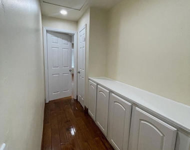 176 Millan Street - Photo Thumbnail 11