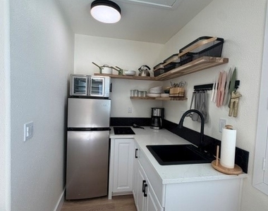 2723 Niverth - Photo Thumbnail 2