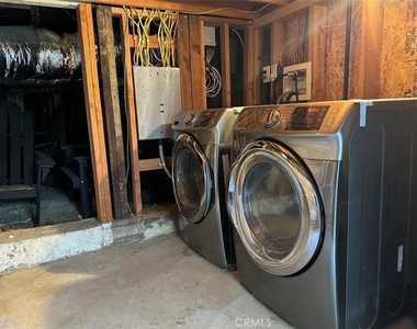 1537 Lakeshore - Photo Thumbnail 22