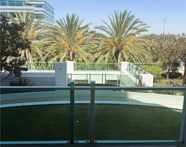 3131 Michelson - Photo Thumbnail 9