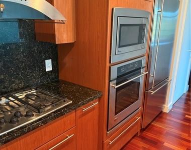 3131 Michelson - Photo Thumbnail 12