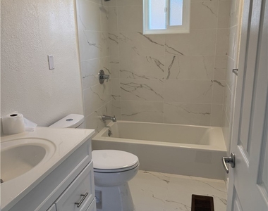 4165 El Molino - Photo Thumbnail 4