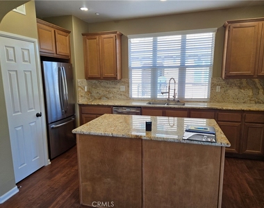4444 Owens Street - Photo Thumbnail 3