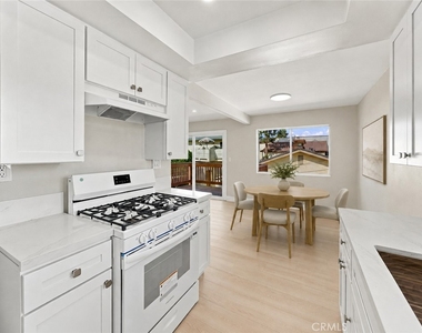7751 Newman - Photo Thumbnail 13