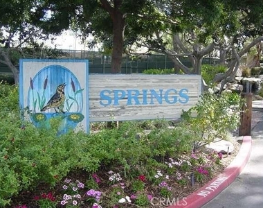 165 Streamwood - Photo Thumbnail 5