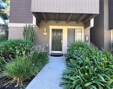 165 Streamwood - Photo Thumbnail 15