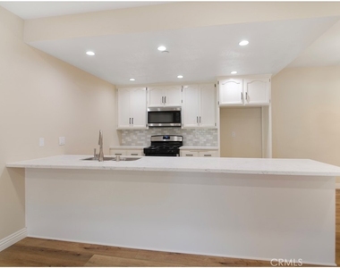 17200 Newhope - Photo Thumbnail 7