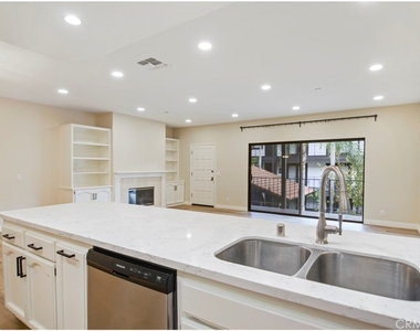 17200 Newhope - Photo Thumbnail 6