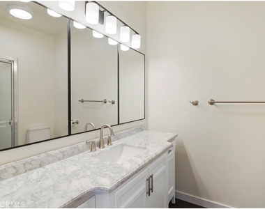 17200 Newhope - Photo Thumbnail 16