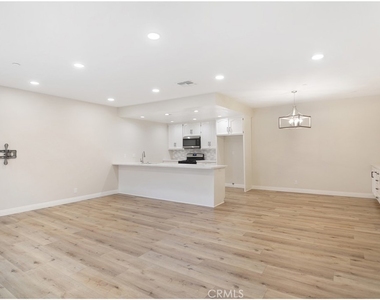 17200 Newhope - Photo Thumbnail 2