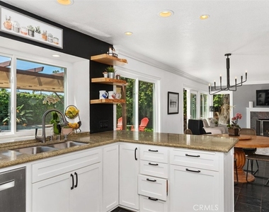 25732 Weston Drive - Photo Thumbnail 13