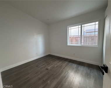 23370 Rolanda Drive - Photo Thumbnail 12