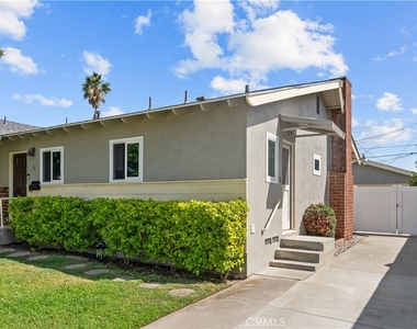 1344 E Orange Grove - Photo Thumbnail 3