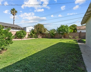 1344 E Orange Grove - Photo Thumbnail 24