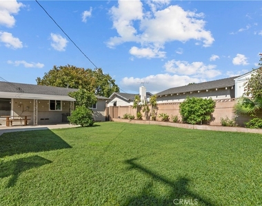 1344 E Orange Grove - Photo Thumbnail 25