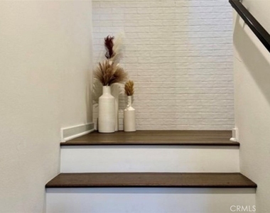 1197 Winslow Lane - Photo Thumbnail 2