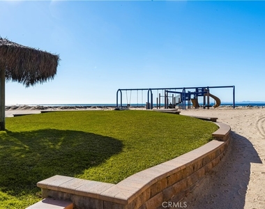 68 B Surfside Avenue - Photo Thumbnail 33