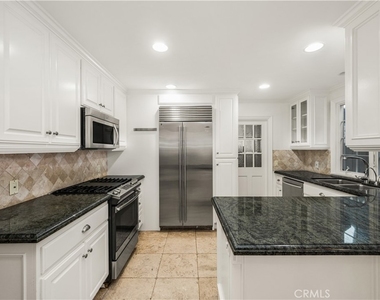 68 B Surfside Avenue - Photo Thumbnail 10