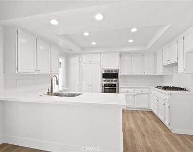 35 Whitewater - Photo Thumbnail 4