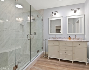 35 Whitewater - Photo Thumbnail 8