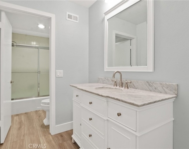 35 Whitewater - Photo Thumbnail 11