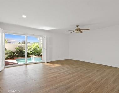 35 Whitewater - Photo Thumbnail 6