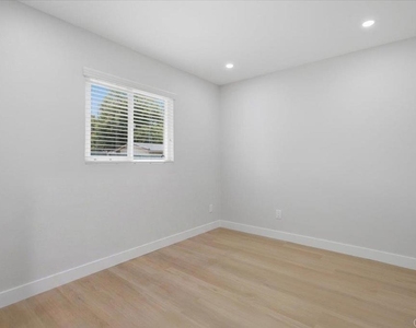14549 Kittery Street - Photo Thumbnail 9