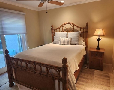 7245 Carpa Court - Photo Thumbnail 21