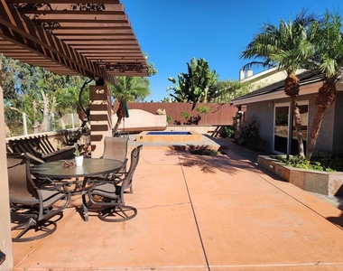 7245 Carpa Court - Photo Thumbnail 27