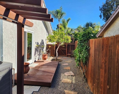 7245 Carpa Court - Photo Thumbnail 34