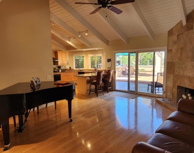 7245 Carpa Court - Photo Thumbnail 13