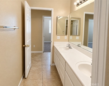 27164 Kepler Street - Photo Thumbnail 30