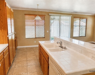27164 Kepler Street - Photo Thumbnail 7