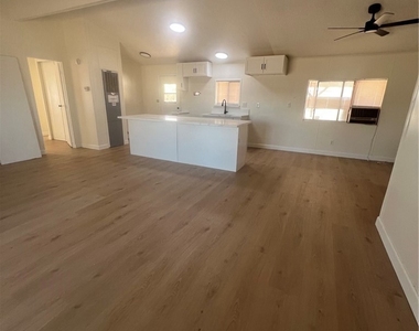 13958 Sage Street - Photo Thumbnail 3