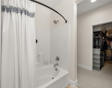 13190 Murano - Photo Thumbnail 16